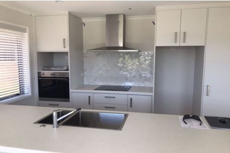 Photo of property in 1 Te Wharo Drive, Papamoa, 3118