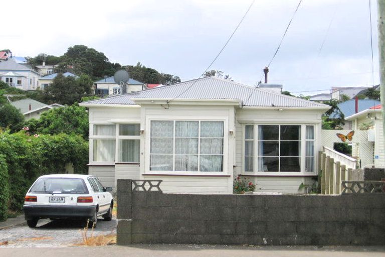 Photo of property in 6 Duppa Street, Berhampore, Wellington, 6023