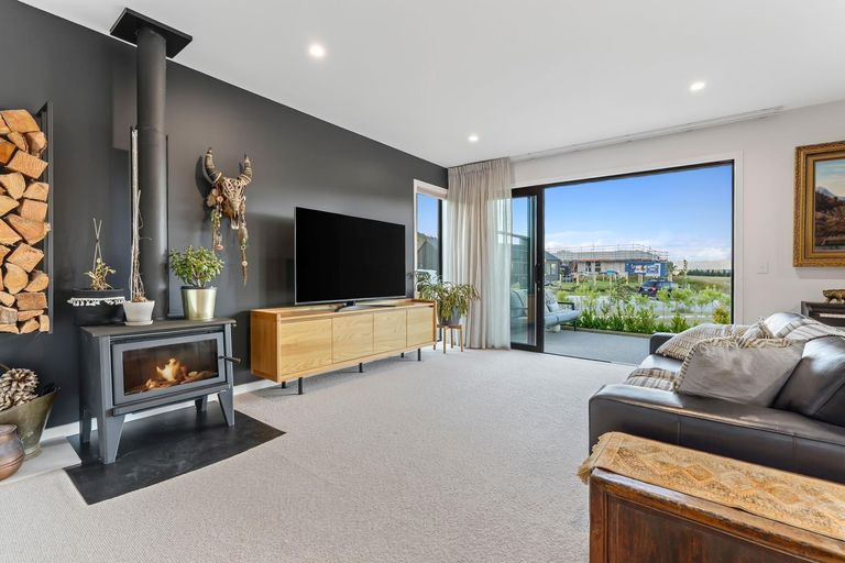 Photo of property in 33 Atkins Road, Luggate, Wanaka, 9382