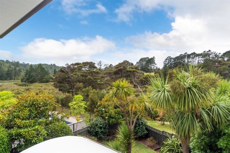 Photo of property in 109 Aberley Road, Schnapper Rock, Auckland, 0632