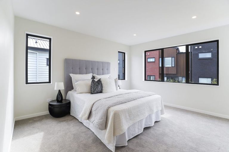 Photo of property in 4 Pukeko Road, Hobsonville, Auckland, 0616