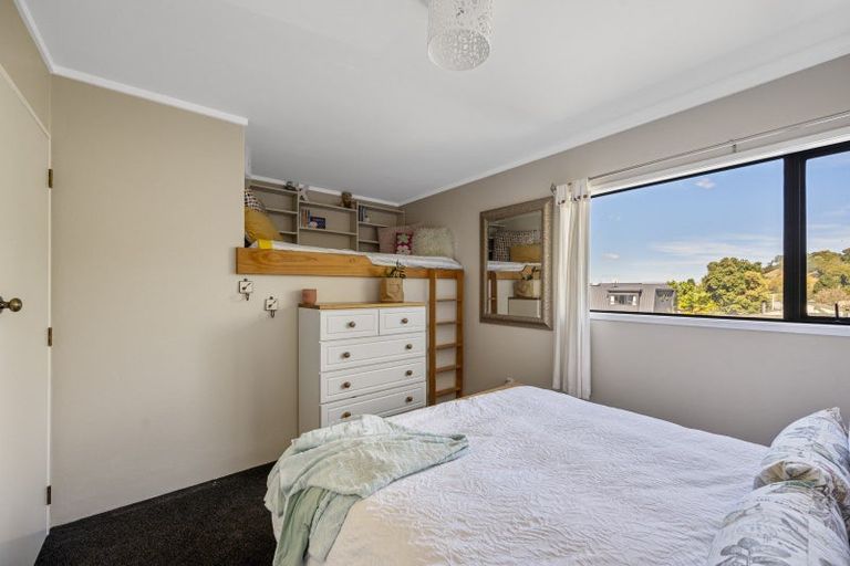 Photo of property in 37 Kent Terrace, Taradale, Napier, 4112