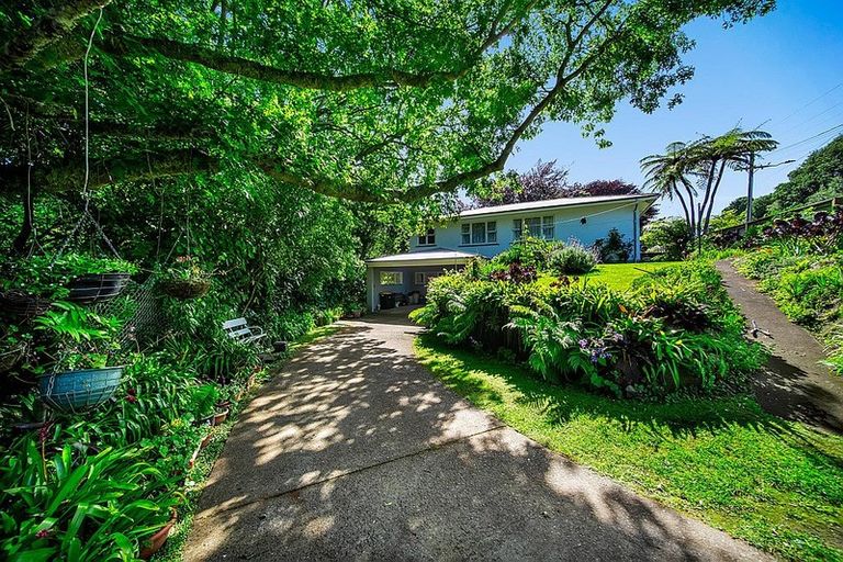 Photo of property in 1 High Road, Hawera, 4610