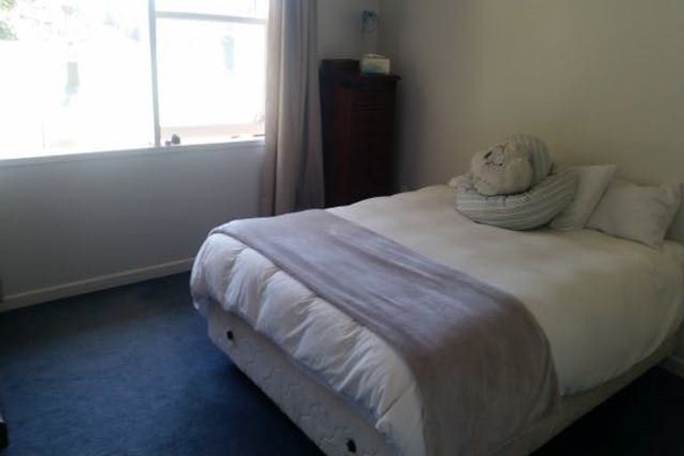 Photo of property in 19 Holmes Grove, Naenae, Lower Hutt, 5011