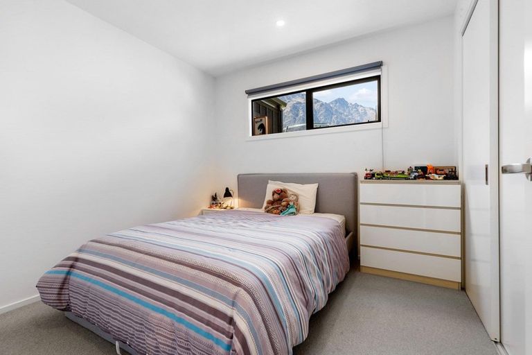 Photo of property in 4 Polperro Court, Jacks Point, Queenstown, 9371