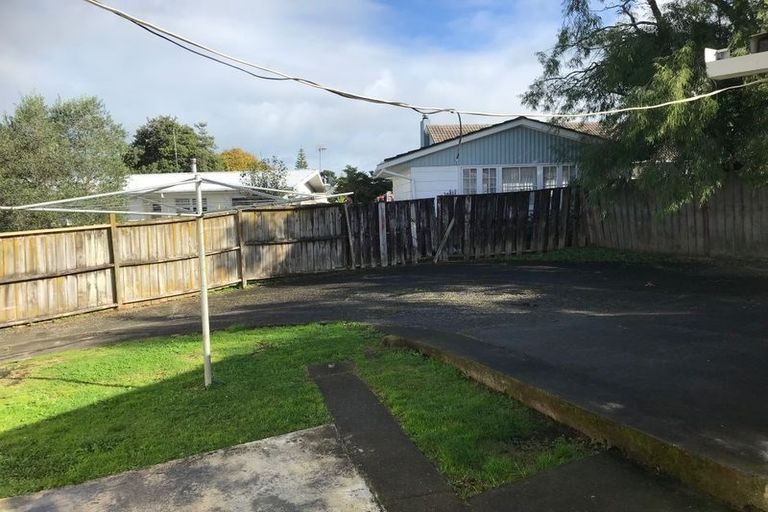 Photo of property in 6 Malmo Place, Manurewa, Auckland, 2102