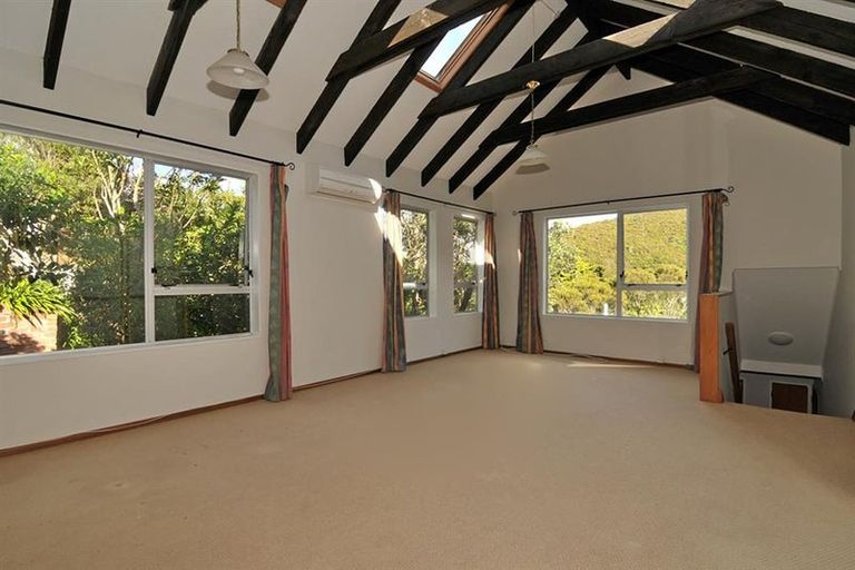 Photo of property in 16b Ngarimu Grove, Ngaio, Wellington, 6035