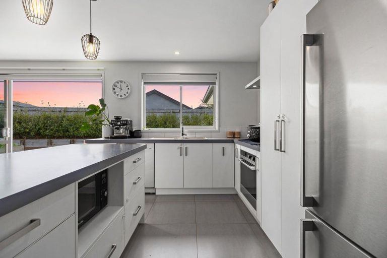Photo of property in 110 Puhirake Crescent, Pyes Pa, Tauranga, 3112