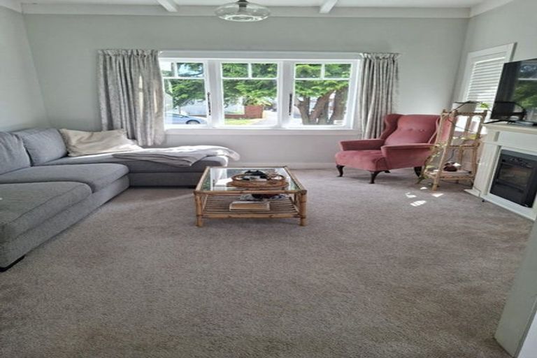 Photo of property in 1/12 Halsey Road, Manurewa, Auckland, 2102