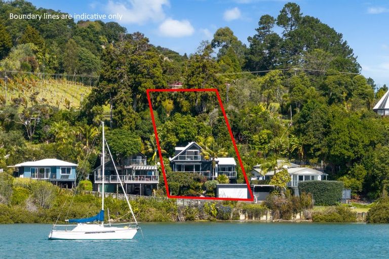 Photo of property in 1184 Sandspit Road, Sandspit, Warkworth, 0982