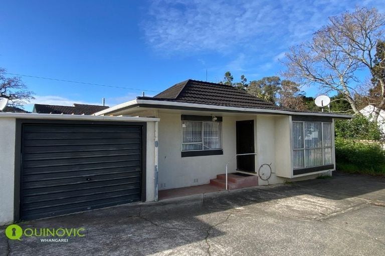 Photo of property in 17 Manse Street, Regent, Whangarei, 0112