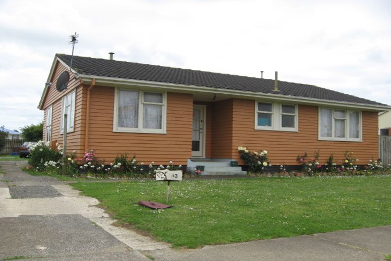 Photo of property in 43a Windrush Close, Mangere, Auckland, 2022