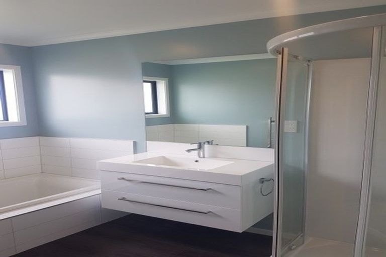 Photo of property in 71 John Burke Drive, Aotea, Porirua, 5024