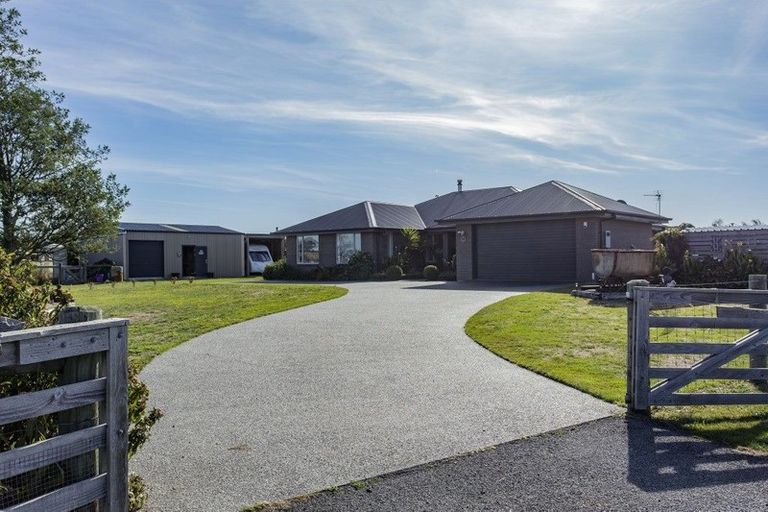 Photo of property in 48 Northside Drive, Waikuku, Rangiora, 7473