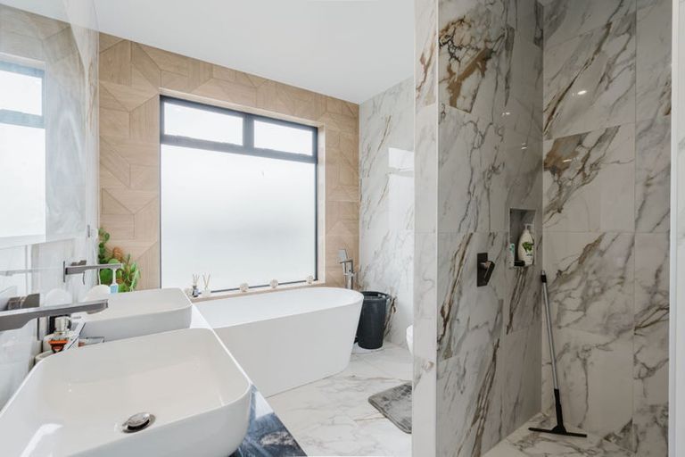 Photo of property in 275 Racecourse Road, Cambridge, 3493