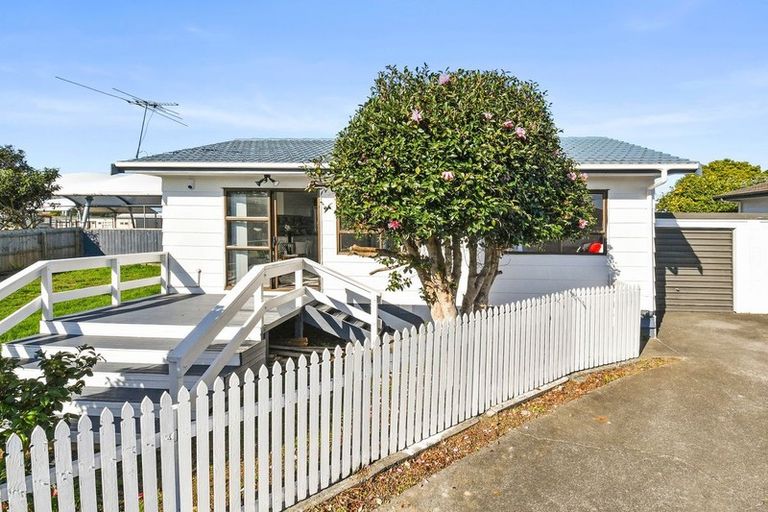 Photo of property in 1/26 Tamworth Close, Manurewa, Auckland, 2102