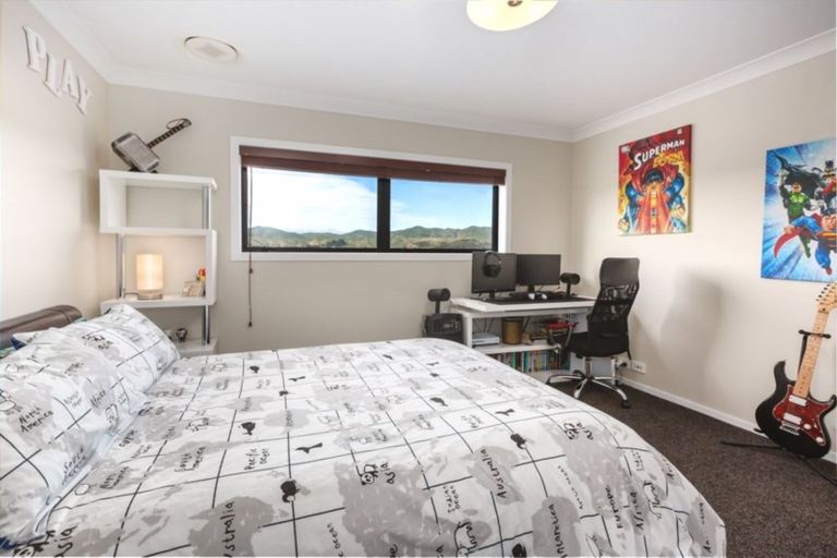 Photo of property in 58 Aotea Drive, Aotea, Porirua, 5024