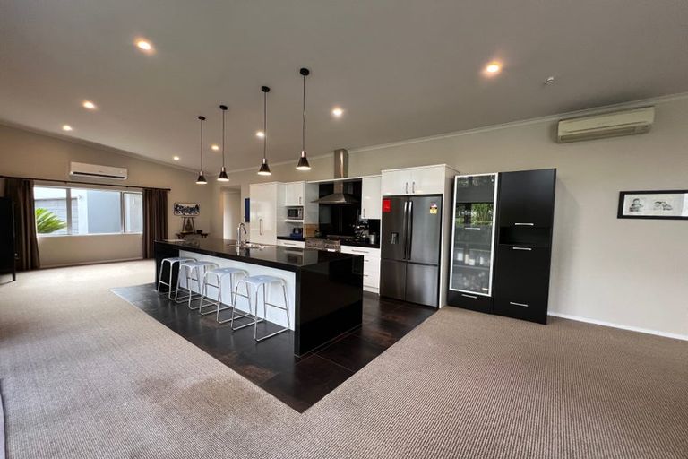 Photo of property in 20 Azure Place, Huntington, Hamilton, 3210