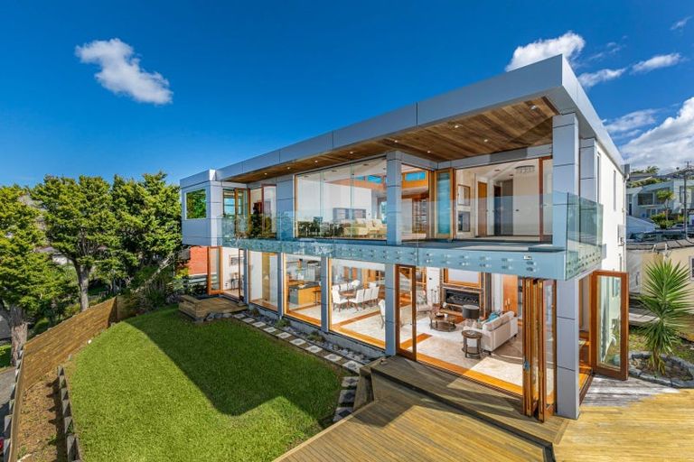 Photo of property in 27 Oban Road, Browns Bay, Auckland, 0630