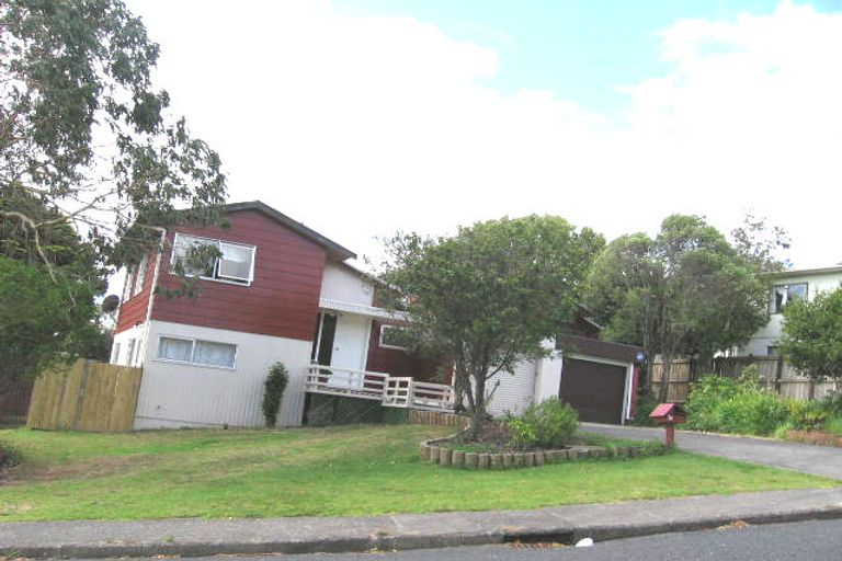 Photo of property in 1/3 Simon Ellice Drive, Bayview, Auckland, 0629