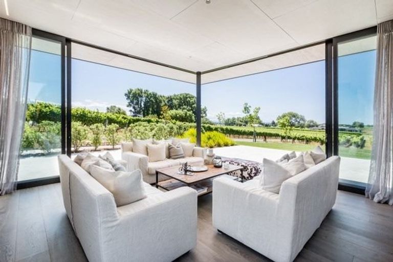 Photo of property in 25 Side Road, Haumoana, 4180