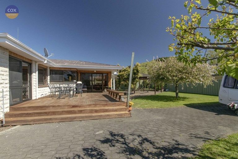 Photo of property in 130 Wharerangi Road, Greenmeadows, Napier, 4112