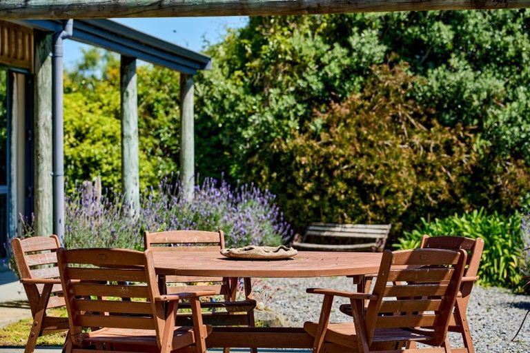 Photo of property in 57 Octavius Road, Peka Peka, Waikanae, 5391