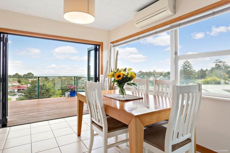 Photo of property in 549 East Coast Road, Browns Bay, Auckland, 0630