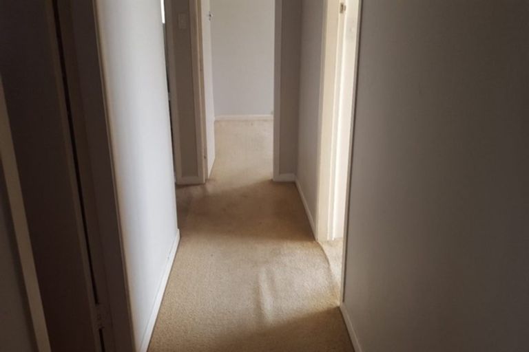 Photo of property in 85 Glengarry Road, Glen Eden, Auckland, 0602