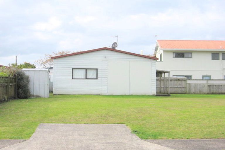 Photo of property in 4 Endeavour Close, Whitianga, 3510