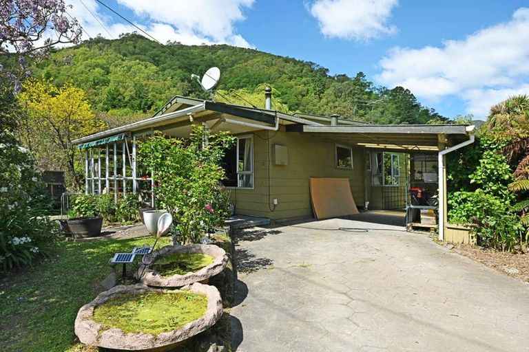 Photo of property in 12 Scotland Street, Picton, 7220