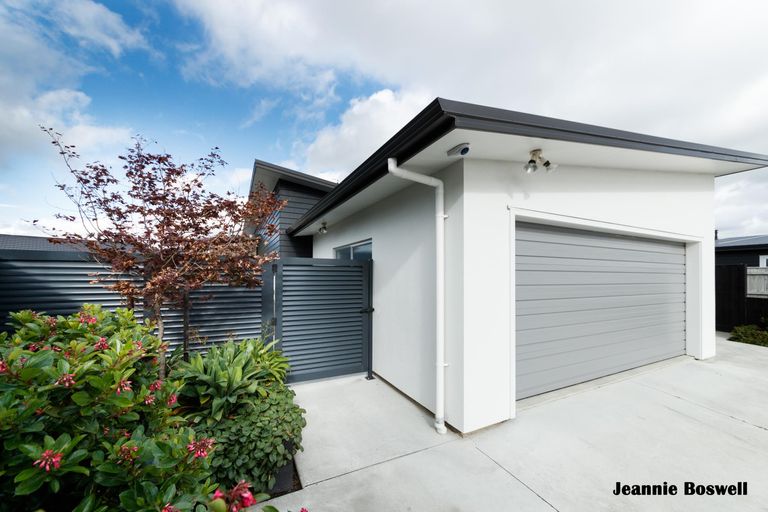 Photo of property in 7 Morocco Terrace, Kelvin Grove, Palmerston North, 4414