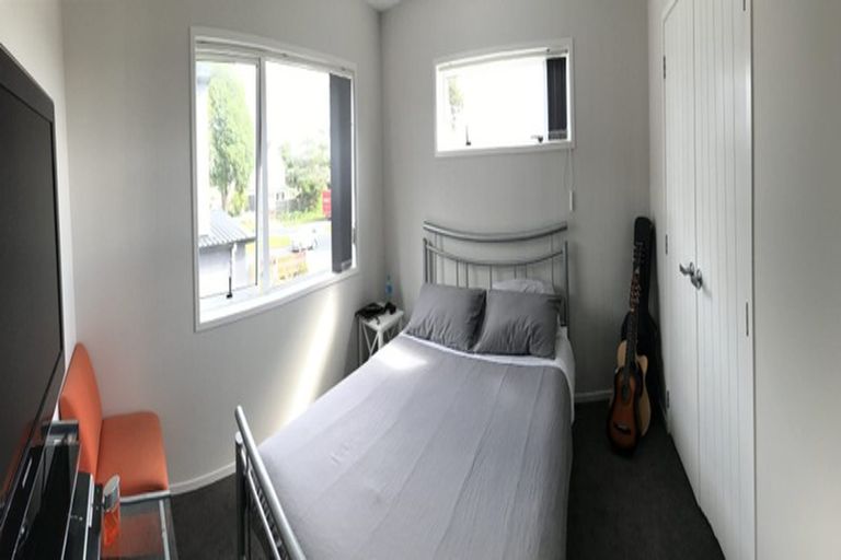 Photo of property in 4 Ruhanui Lane, Pakuranga Heights, Auckland, 2010