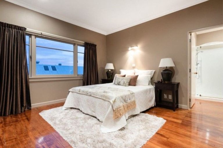 Photo of property in 37 Burrows Street, Tauranga South, Tauranga, 3112