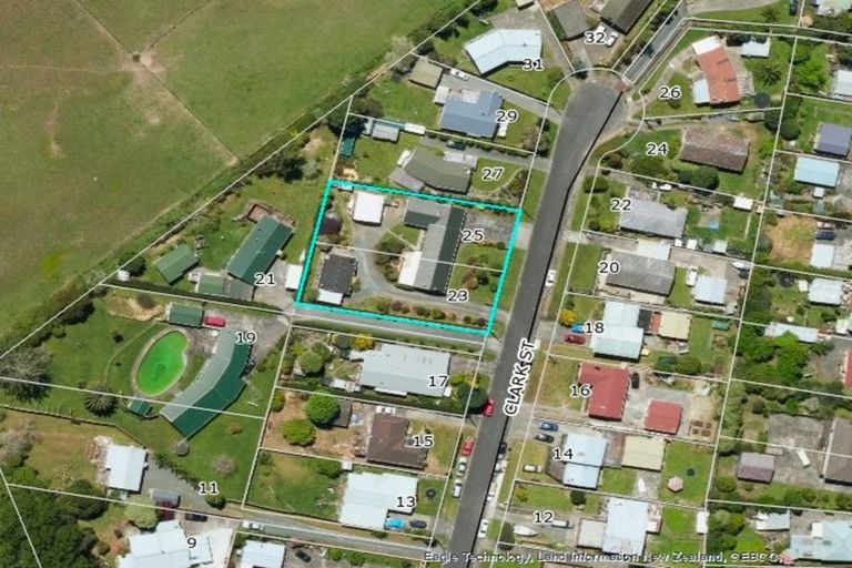 Photo of property in 25 Clark Street, Hikurangi, 0114