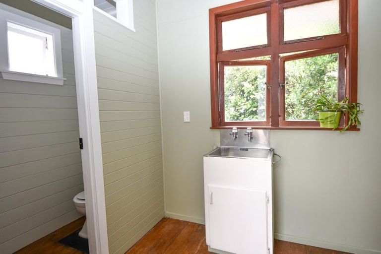 Photo of property in 182 High Street North, Carterton, 5713