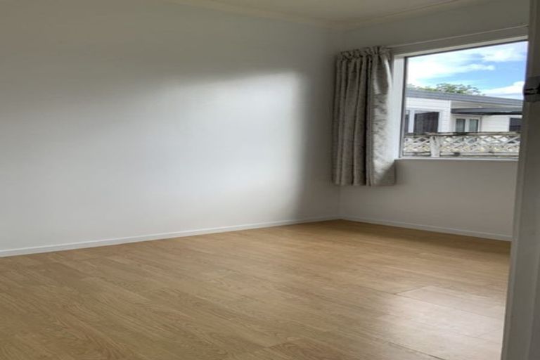 Photo of property in 86a Sturges Road, Henderson, Auckland, 0612