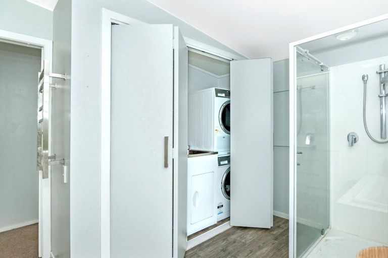 Photo of property in 11 Wellington Street, Te Hapara, Gisborne, 4010