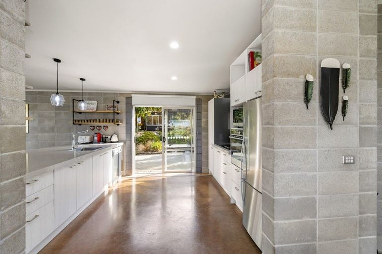 Photo of property in 165b Te Hutewai Road, Raglan, 3296