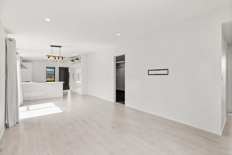 Photo of property in 14 Richard Hadlee Lane, Rolleston, 7615