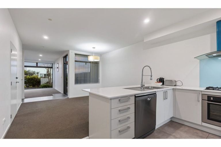 Photo of property in 49 Battalion Drive, Papakura, 2110
