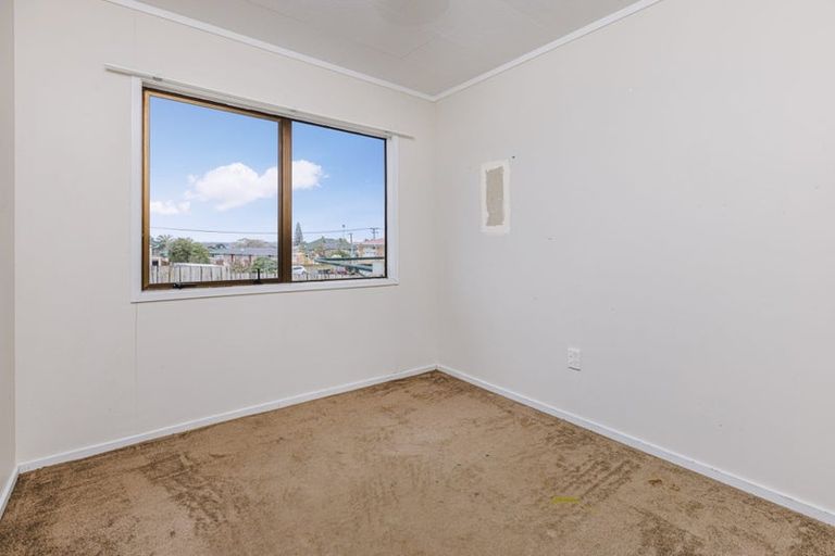 Photo of property in 2/55 Alfriston Road, Manurewa East, Auckland, 2102