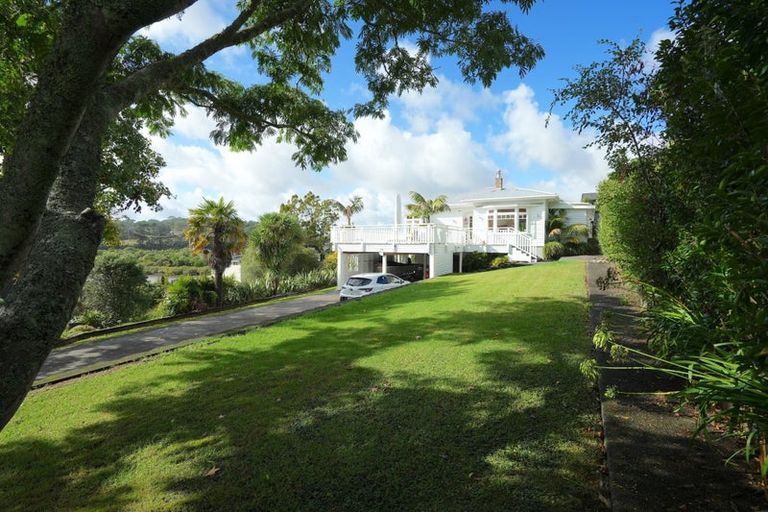 Photo of property in 6 Kent Street, Riverhead, 0820