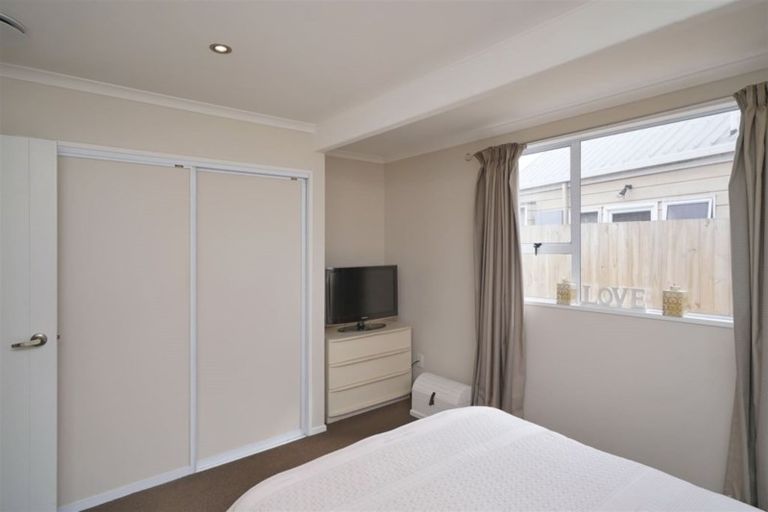 Photo of property in 66 Main North Road, Woodend, 7610