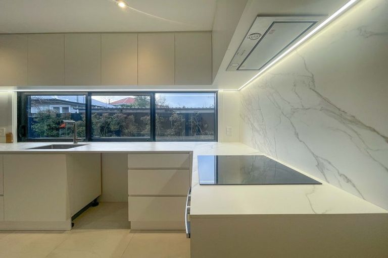 Photo of property in 8a Roa Road, Fendalton, Christchurch, 8041