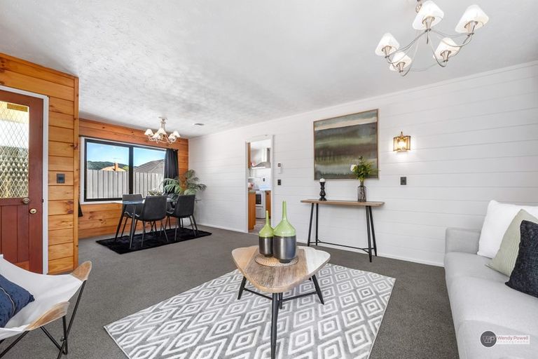 Photo of property in 2/30 Whakatiki Street, Trentham, Upper Hutt, 5018