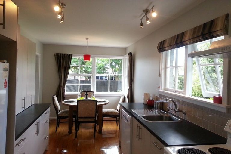 Photo of property in 278 Lake Terrace Road, Shirley, Christchurch, 8061