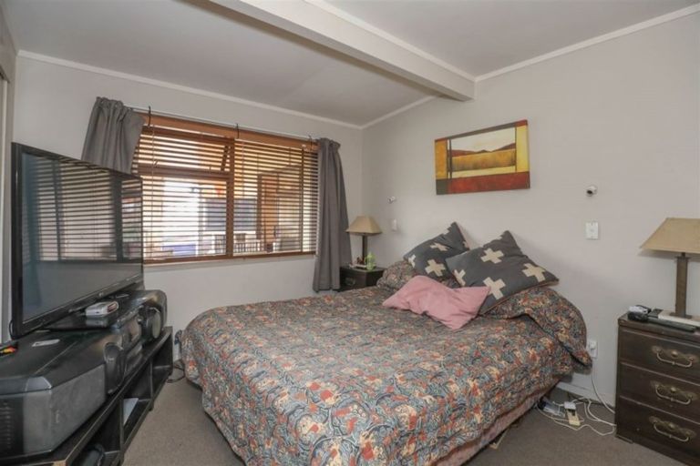Photo of property in 28f Parry Street, Huntly, 3700