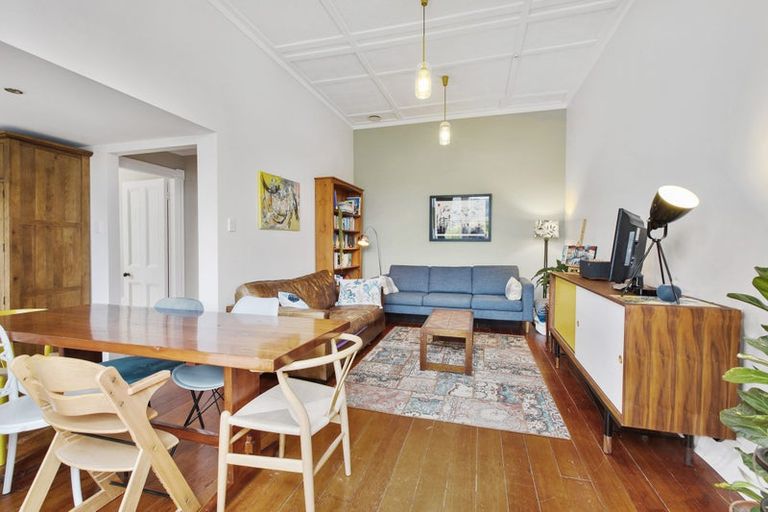 Photo of property in 18 Overtoun Terrace, Hataitai, Wellington, 6021