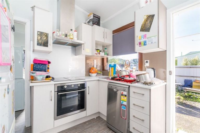 Photo of property in 10 Lochend Street, Musselburgh, Dunedin, 9013